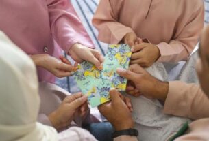 Mental Mengemis Dimulai Dari 'Meminta Angpao'