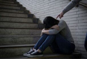 Kaya Budaya Tata Krama tapi Mudah Mencela Orang Lain